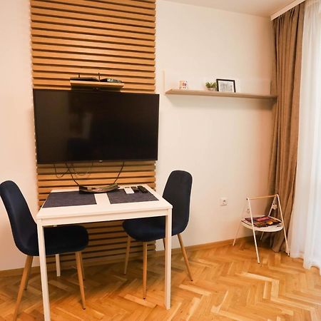 White Central Apartment Varna Buitenkant foto