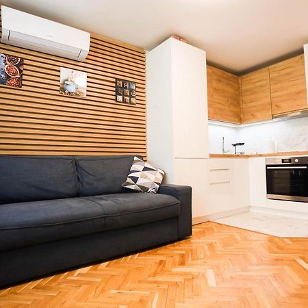 White Central Apartment Varna Buitenkant foto